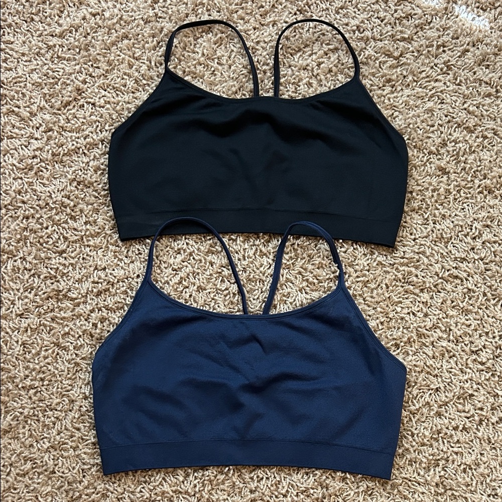 NWOT Set of two Gap seamless bralettes
